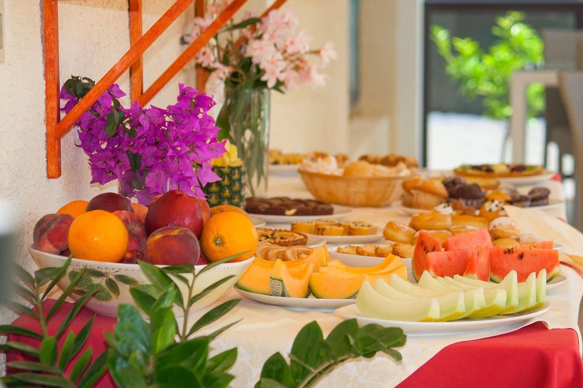 Villa Sunset B&B/Apartments Fontane Bianche Ngoại thất bức ảnh